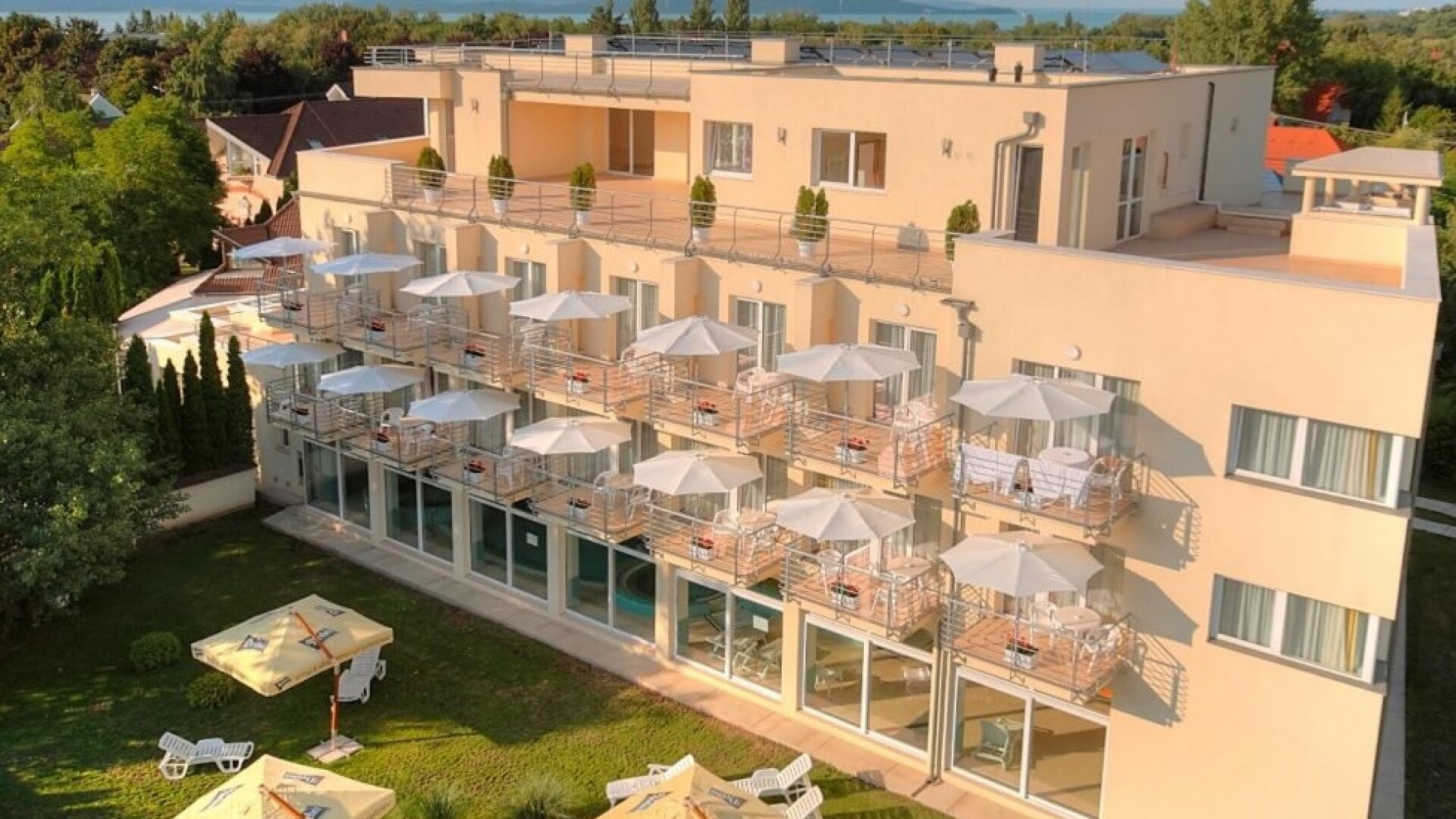 Két Korona Konferencia és Wellness Hotel