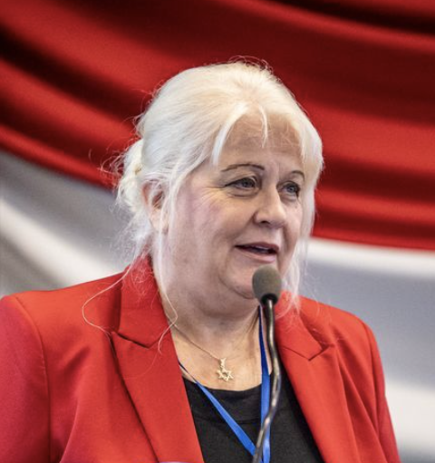 Nelhübel-Oláh Henriette
